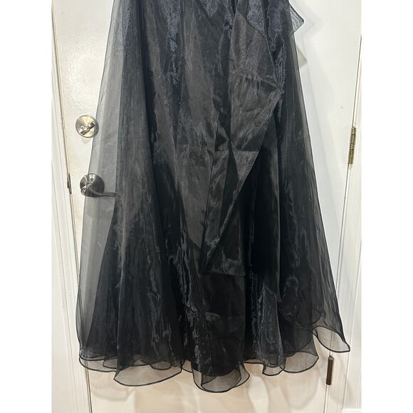 Donna Karan Women's Sleeveless Cascade Black Gown Size 10 NWT Formal Dress - Picture 7 of 16